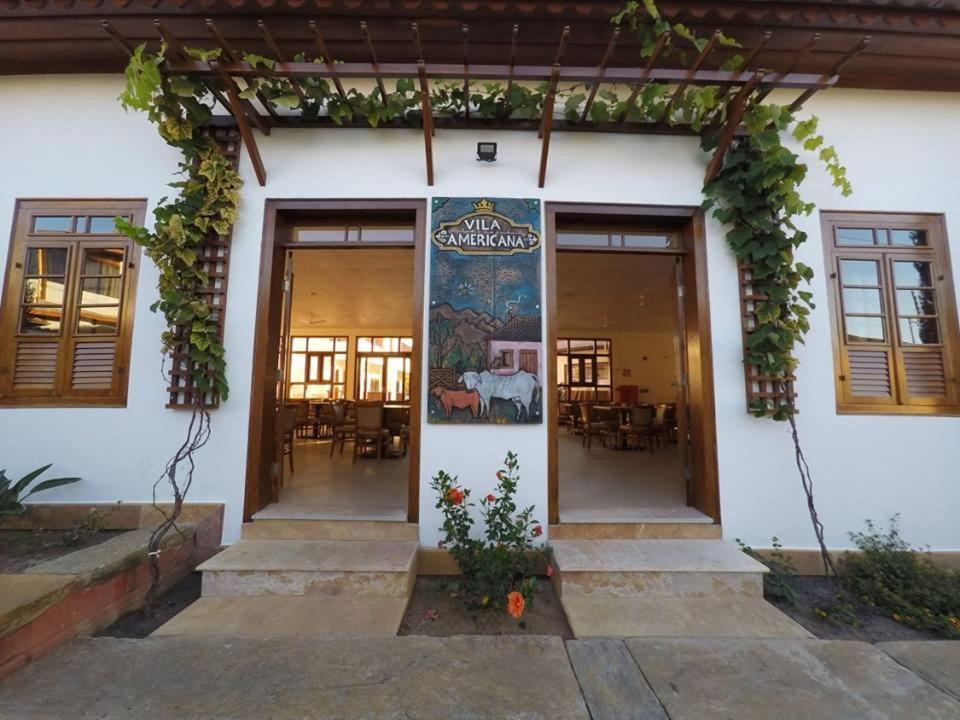 Pousada Vila Americana เบโลโอรีซอนชี ภายนอก รูปภาพ